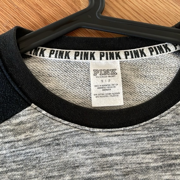 Two sweatshirts - Picture 2 of 4